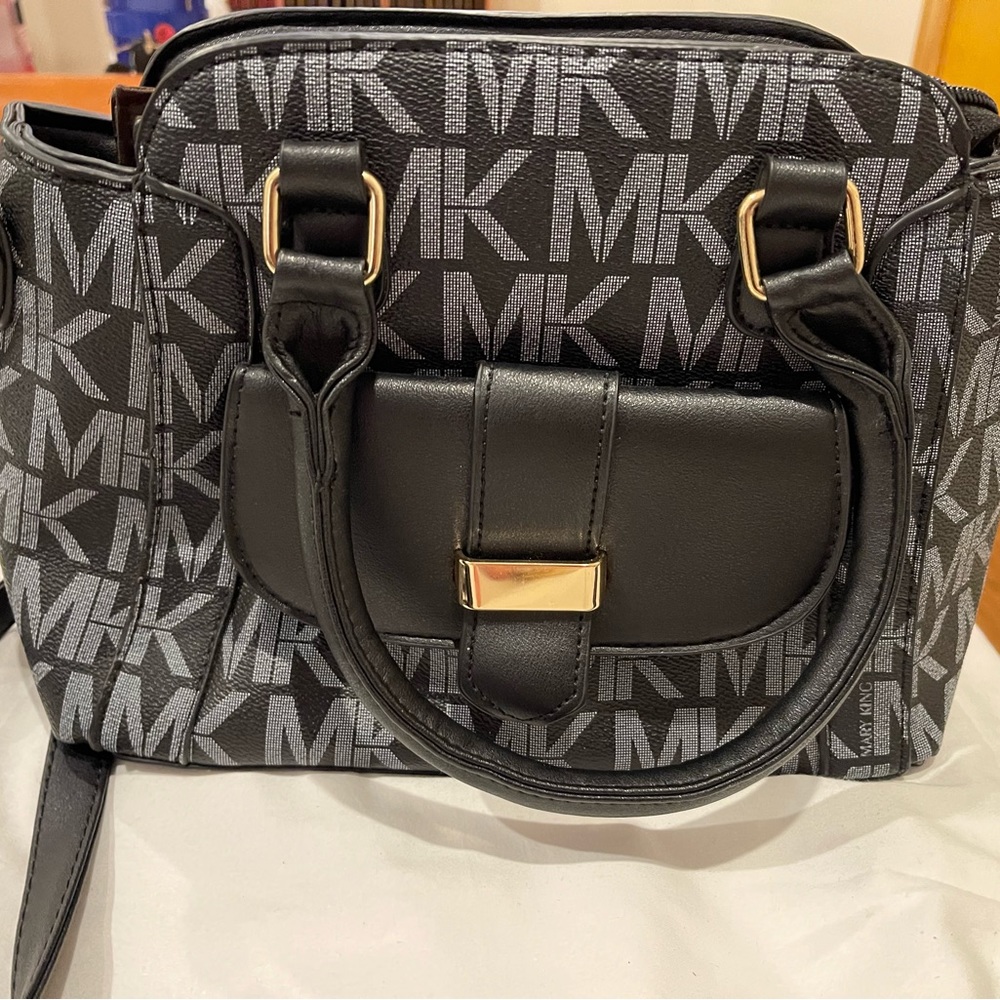 Mary King Crossbody Bag
